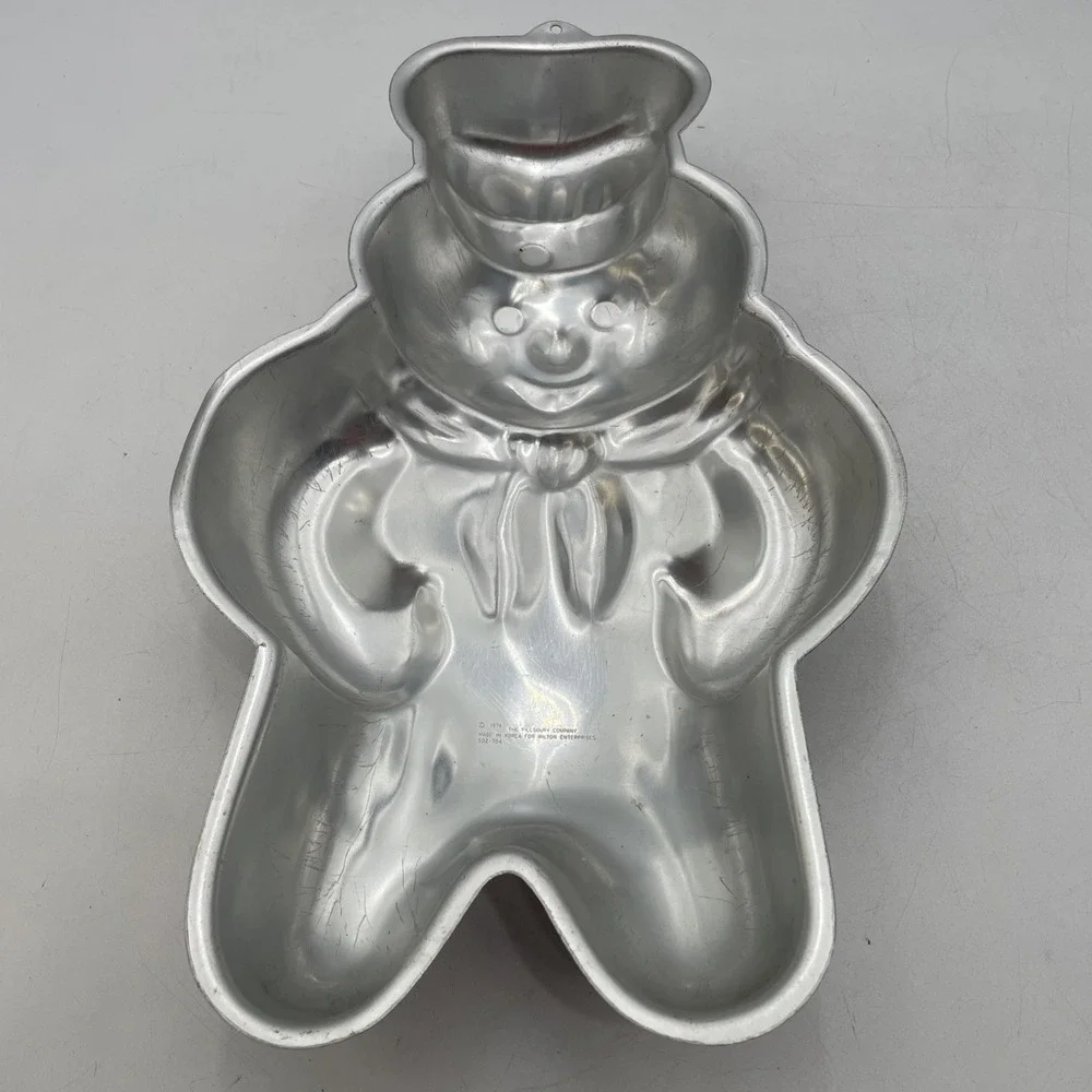 Vintage 1974 Wilton Pillsbury Doughboy Silver Aluminum Cake Pan Mold #502-704